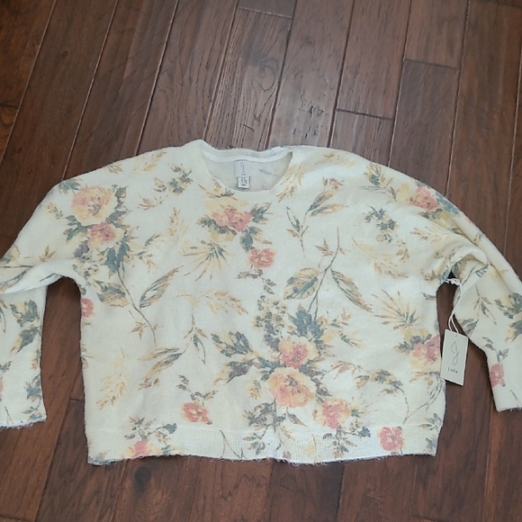 Joie Sweaters - NWT Joie Cream Floral Knit Sweater size 3X